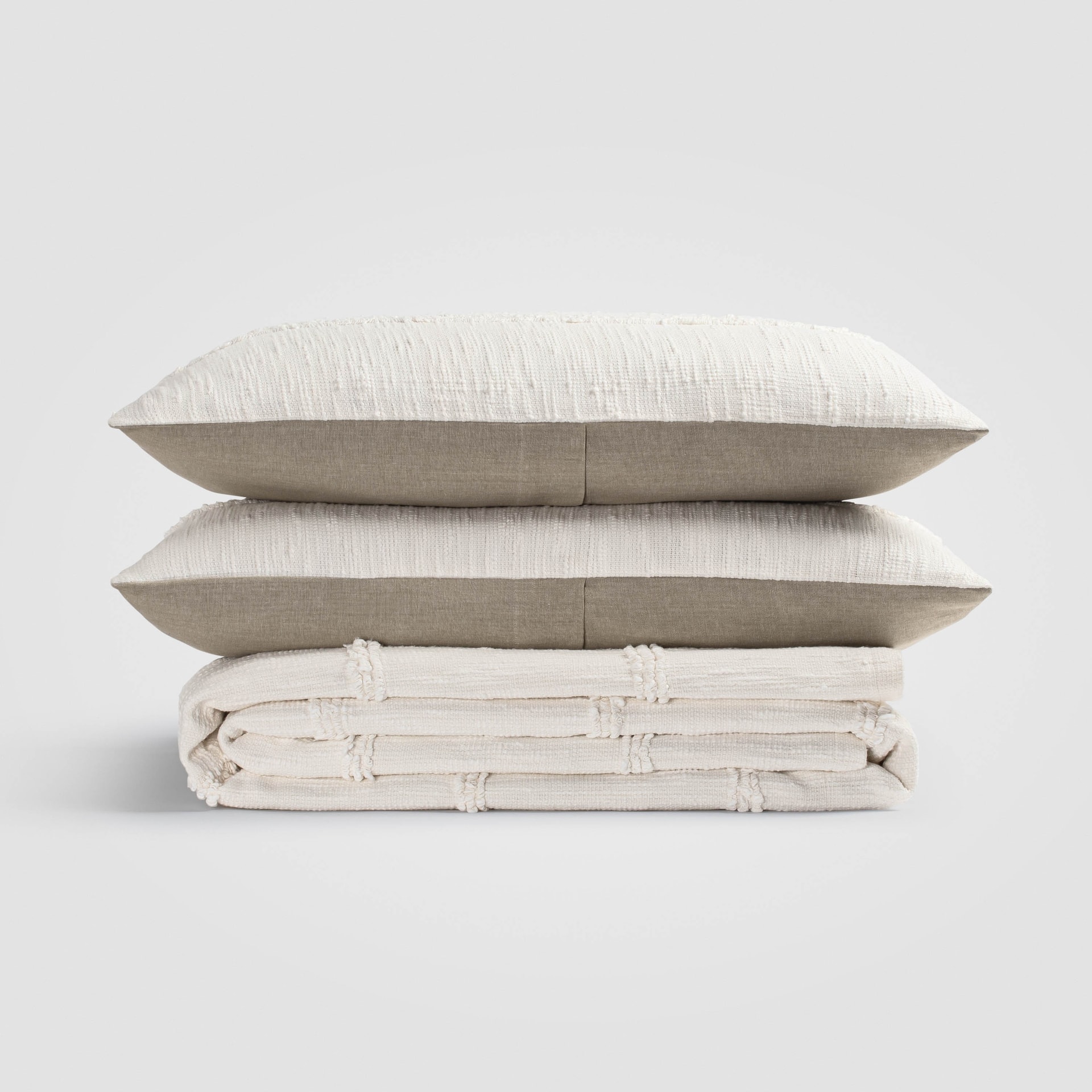 CH-200BDS_(1)_HERO Crane home bedding posed on a white background